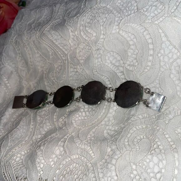 Elegant Vintage Green Aventurine Bracelet - Picture 7 of 9